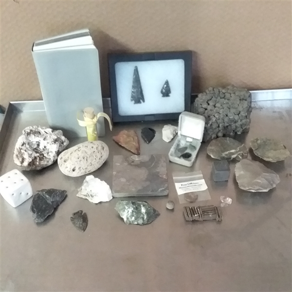 ARROWHEADS & ROCKS