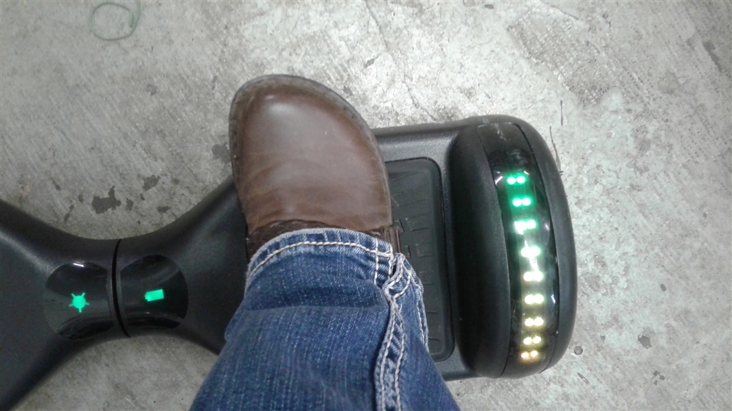 SELF-BALANCING HOVERBOARD