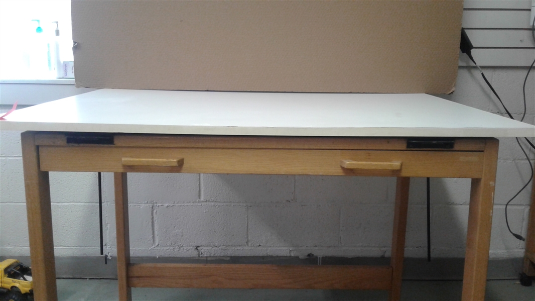 DRAFTING TABLE