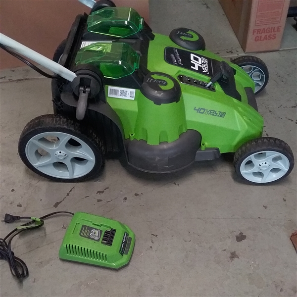 GREENWORKS TWINFORCE 40 VOLT CORDLESS LAWNMOWER