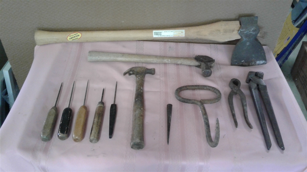 HAND TOOLS AND AXE