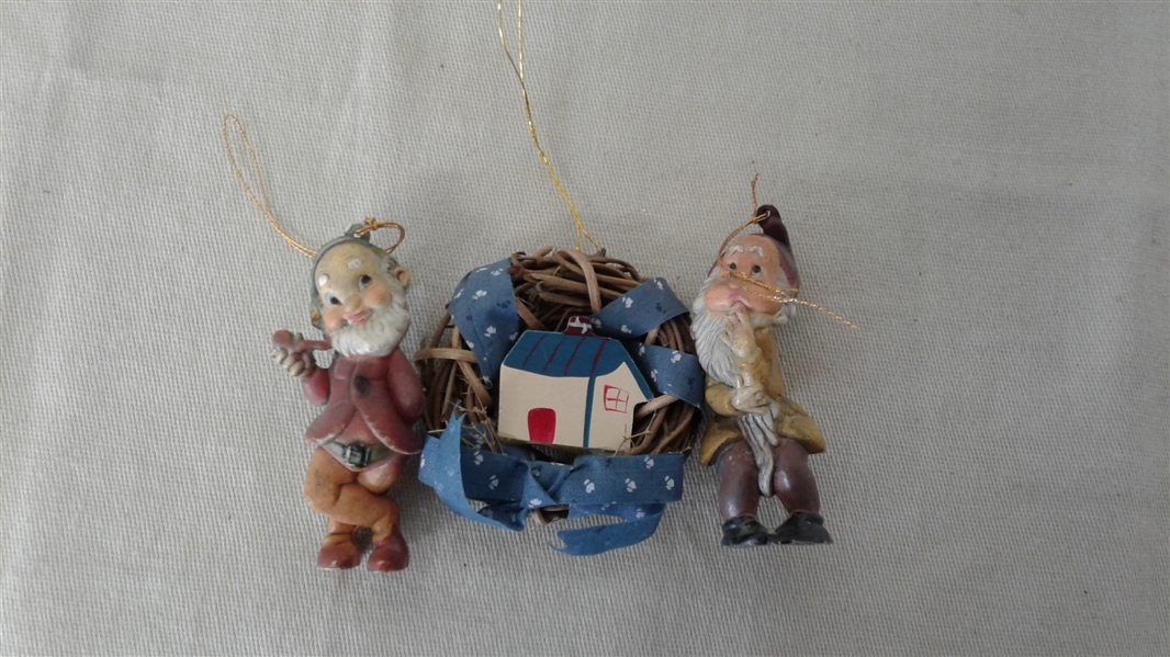 VINTAGE AND NEWER CHRISTMAS ORNAMENTS