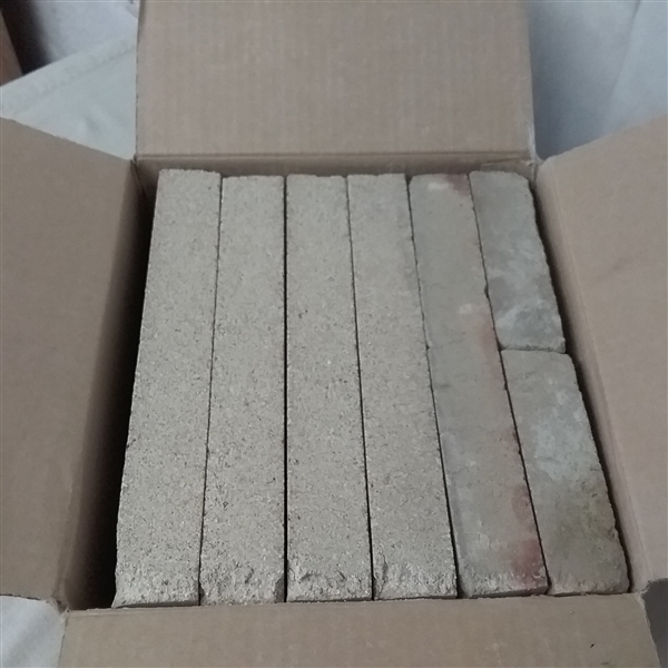 BOX OF FIRE BRICK