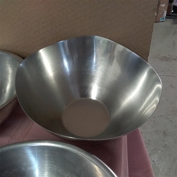 METAL MIXING  BOWLS