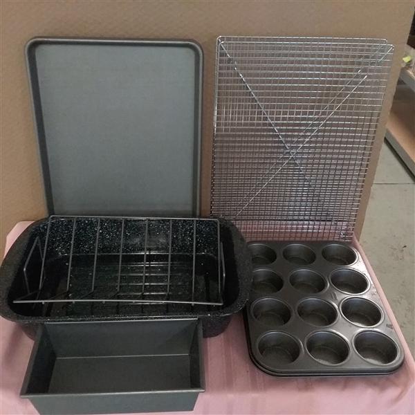 ROASTING PAN, COOKIE SHEETS, WILTON MUFFIN PANS & BREAD PAN