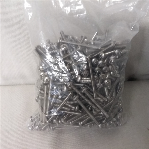 STAINLESS 6-32X1 1/2 PHILLIPS BOLTS 2+ LBS