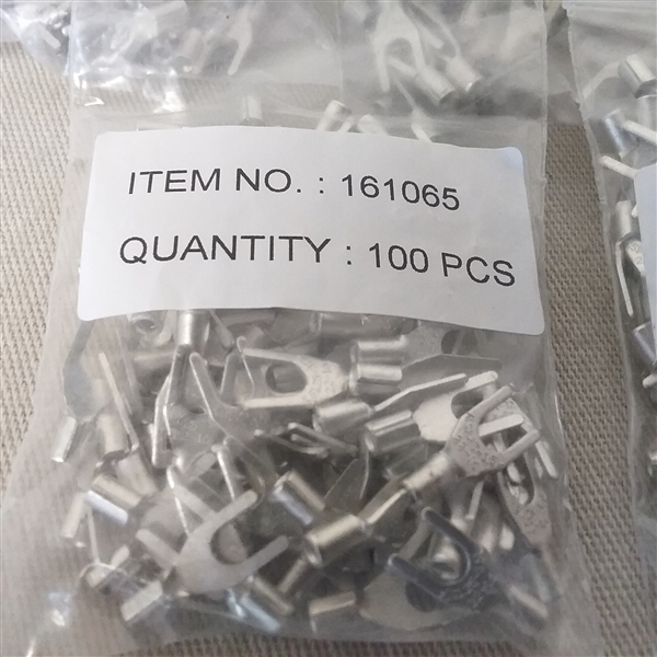 NON-INSULATED SPADE TERMINALS 6 STUD 22-18 GAUGE 30 BAGS/100CT