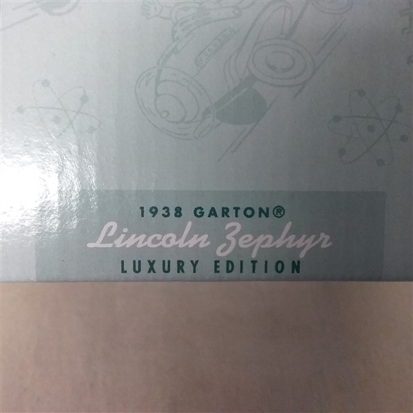 VINTAGE HALLMARK KIDDIE CAR CLASSIC 1938 GARTON LINCOLN ZEPHYR LUXURY EDITION