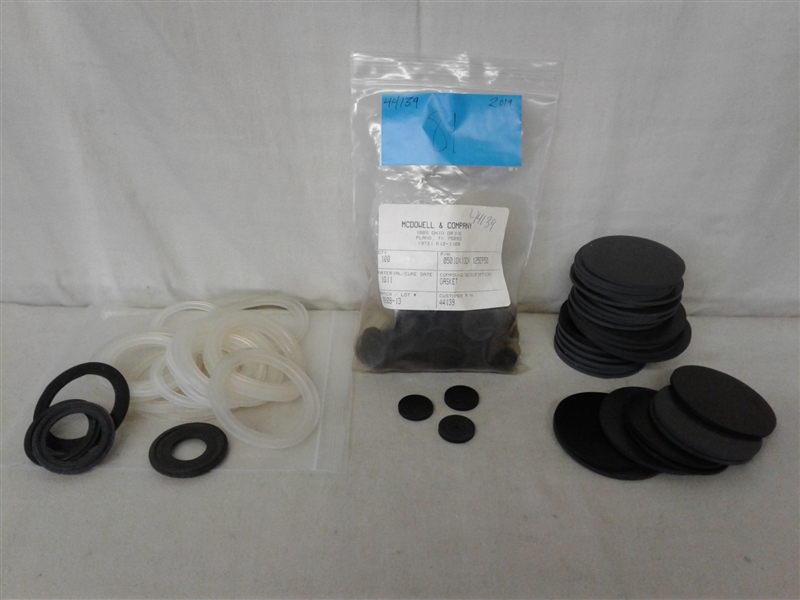 ASSORTED RUBBER GASKETS