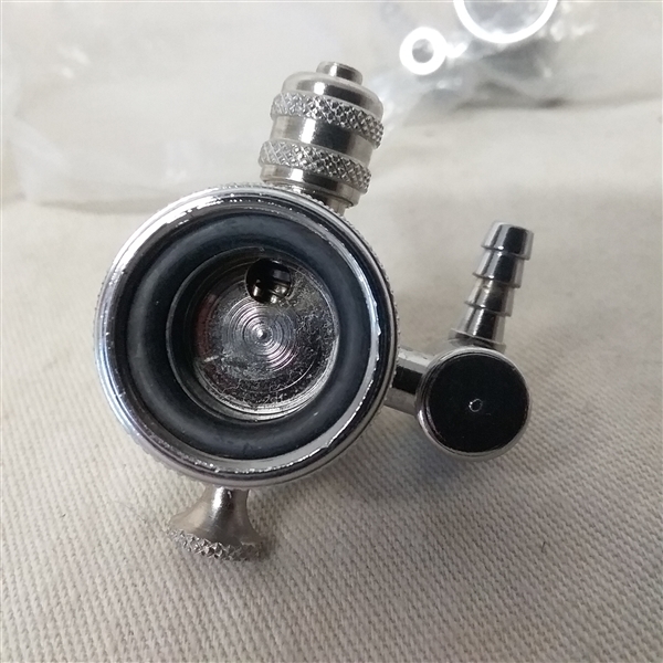 FAUCET AERATORS WITH DIVERTER 