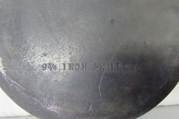 2 1940's WAGNER CAST IRON SKILLETS