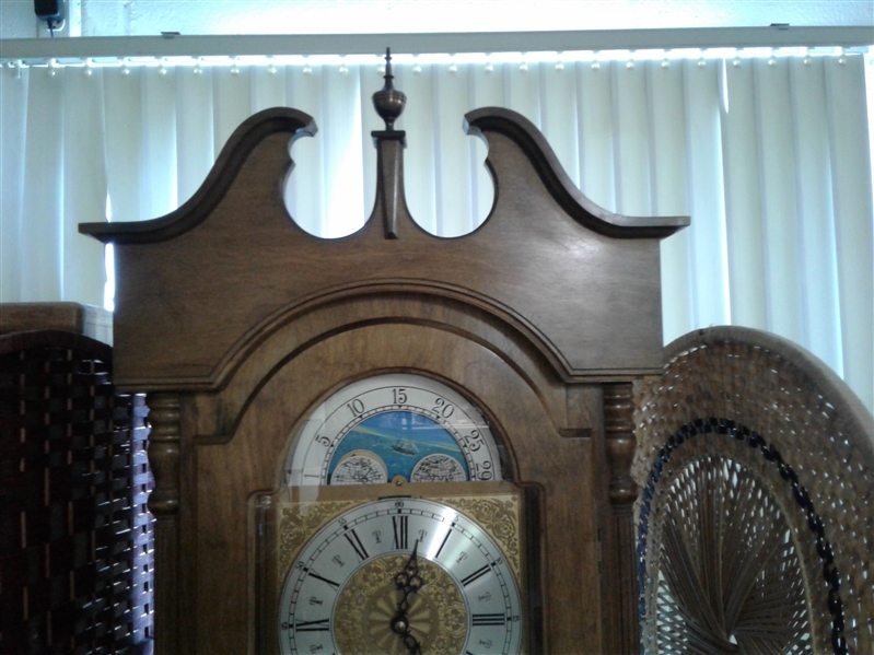 BEAUTIFUL GERMAN GRANDFATHER CLOCK