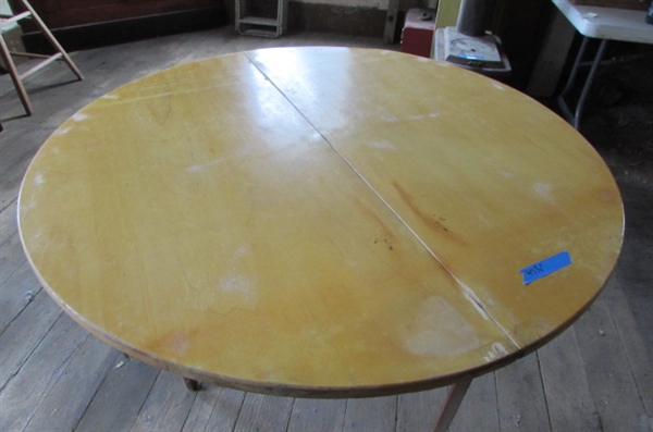 VINTAGE CARD TABLE, FOLDING ROUND TOP AND 3 SMALL FOLDING CHAIRS
