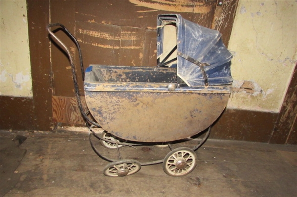 ANTIQUE BABY DOLL BUGGY/CARRAIGE