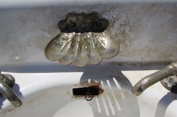 CAST IRON ENAMELED SINK