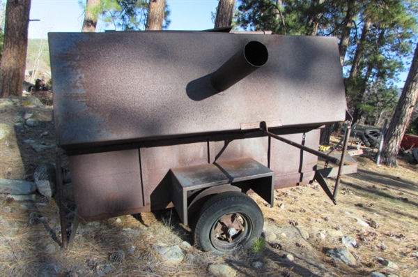 LARGE TOW BEHIND SMOKER/BBQ