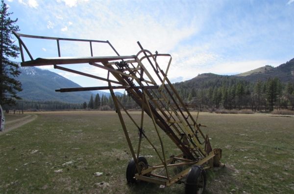 JOHNSON HAY BALE LOADER/ELEVATOR