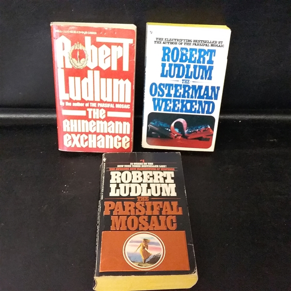 13 Robert Ludlum Thriller Novels- Author of the Bourne Series