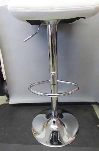 SALON LOOK HEIGHT ADJUSTABLE BAR STOOL