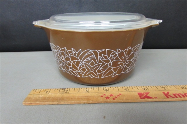 2 SMALL PYREX WOODLAND CASSEROLES WITH LIDS AND SQUARE DISH