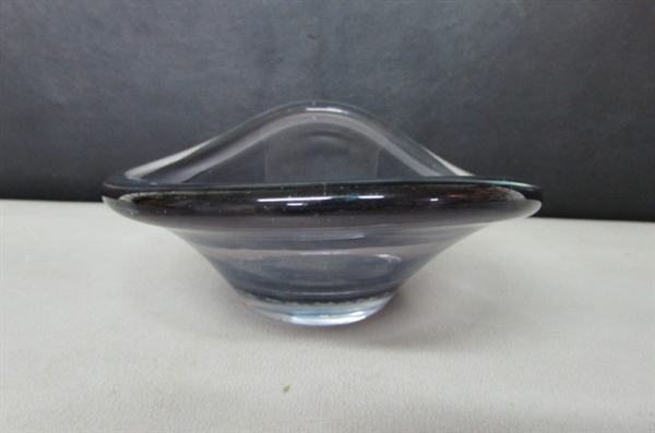 HAND BLOWN ART GLASS GLASS CANDY DISH