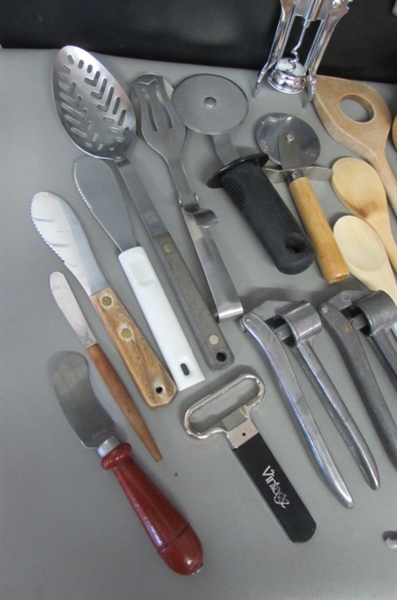 KITCHEN UTENSILS & A COPPER BOWL