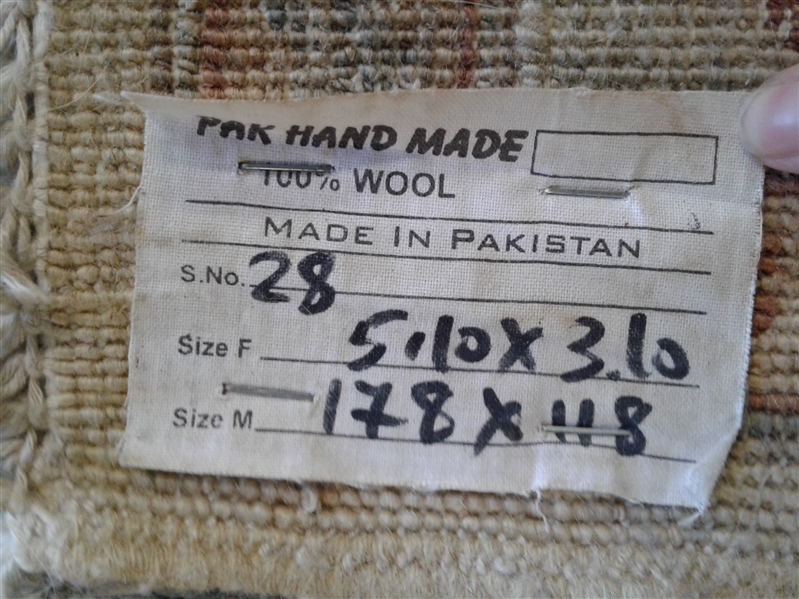 HAND MADE PAKISTAN WOOL AREA RUG WITH FRINGE