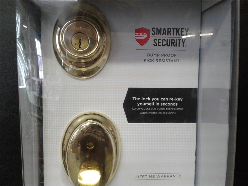 Kwikset Dakota Polished Brass Single Cylinder Door Handleset with Tylo Door Knob Featuring SmartKey Security