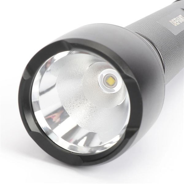 Defiant 500 Lumens LED Aluminum Flashlight