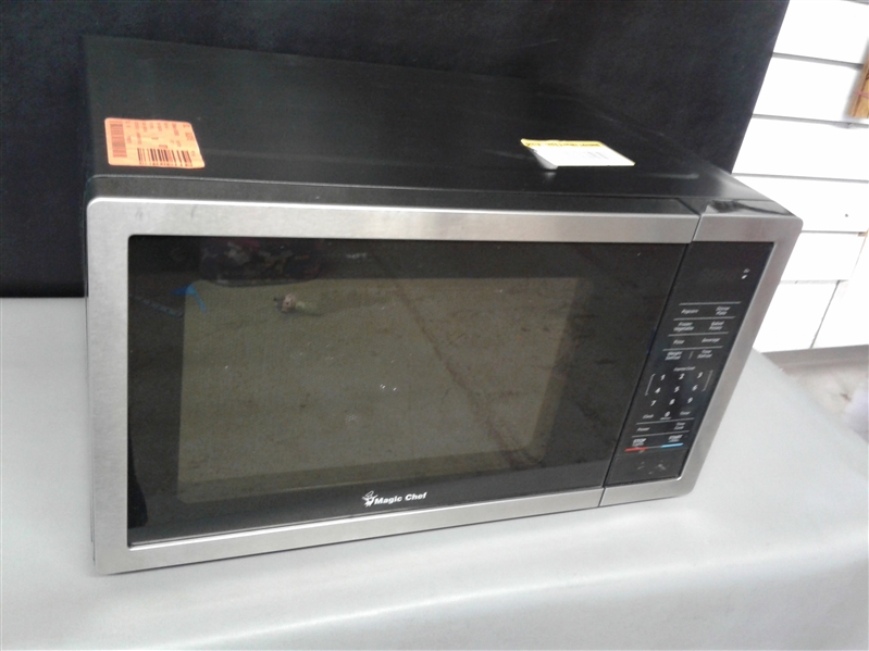 Magic Chef 0.9 cu. ft. Countertop Microwave in Stainless Steel with Gray Cavity