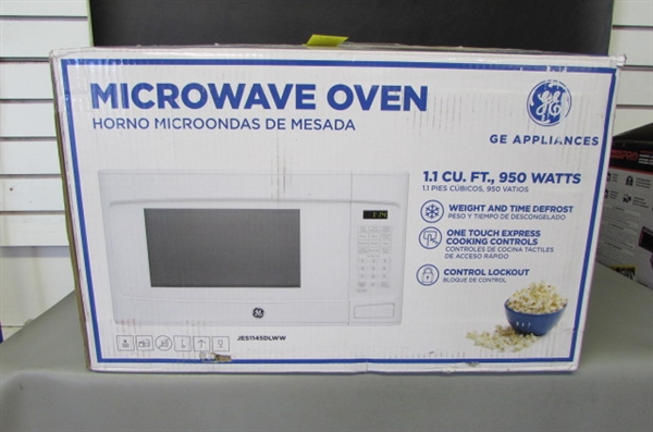 GE 1.1 cu. ft. Countertop Microwave in White