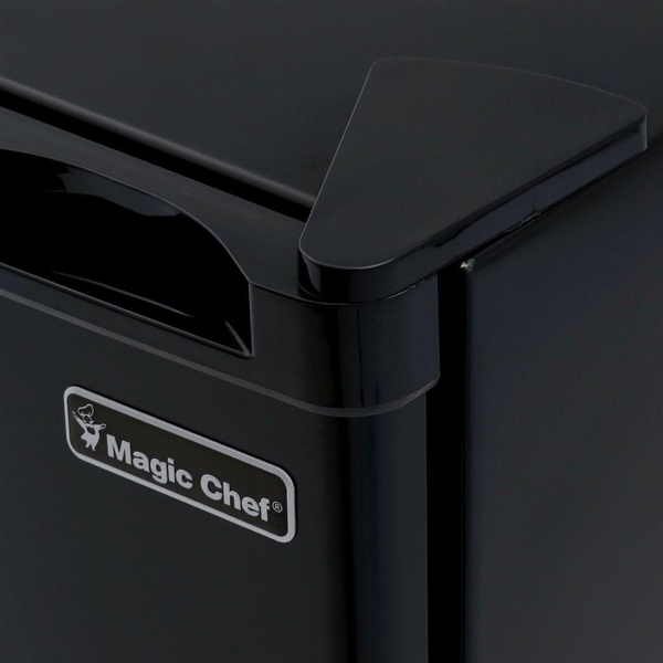 Magic Chef 2.6 cu. ft. Mini Fridge in Black, ENERGY STAR