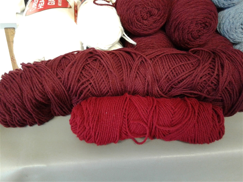 Yarn: Worsted Weight Yarn 31 Skeins