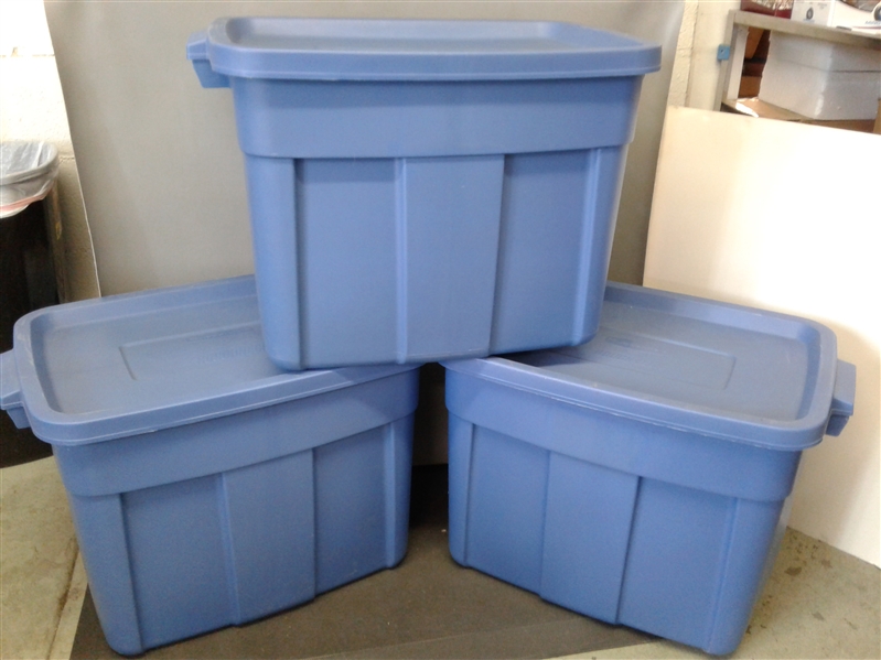 3 Rubbermaid Roughneck Storage Totes