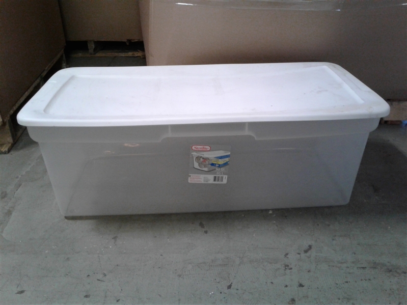 4 Sterilite Storage Totes