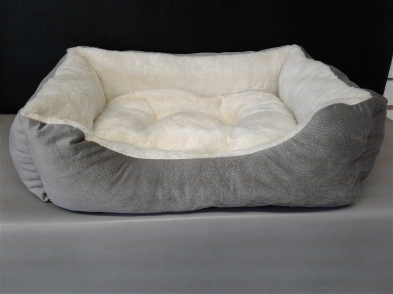  JEMA Rectangle Dog Bed 20x18x6