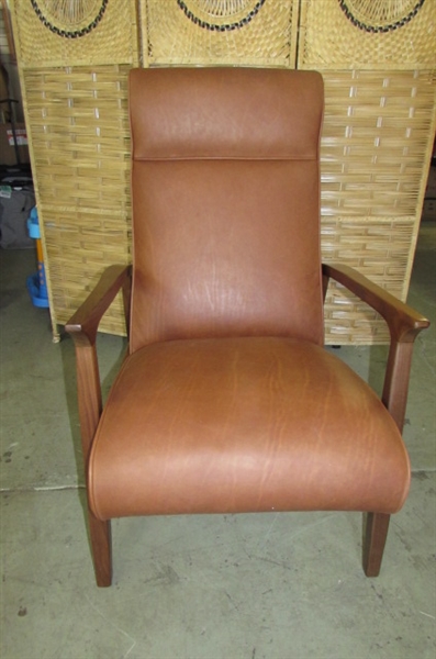 GLENN WALNUT LEATHER RECLINER CHAIR MSRP $2799