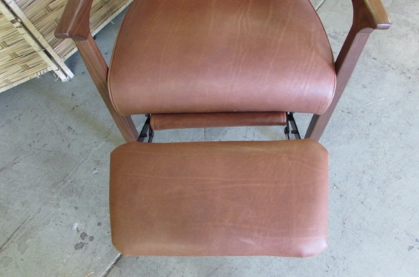 GLENN WALNUT LEATHER RECLINER CHAIR MSRP $2799