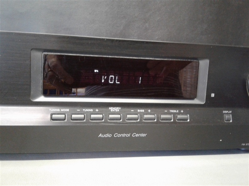 SONY FM-AM STEREO RECEIVER STR-DH130 & HEADPHONES