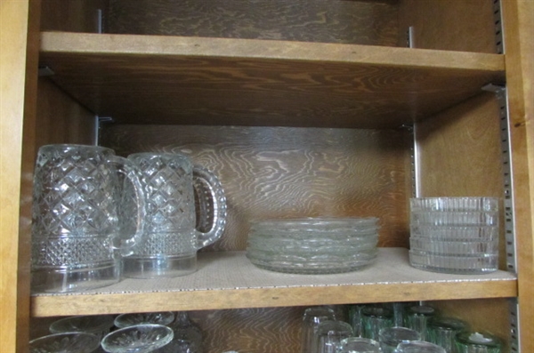 BEAUTIFUL COLLECTION OF VINTAGE DRINKWARE WITH A COVERED BUTTER DISH COASTERS & SNACK PLATES
