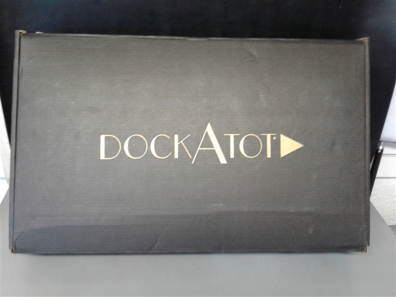 Deluxe Dock A Tot