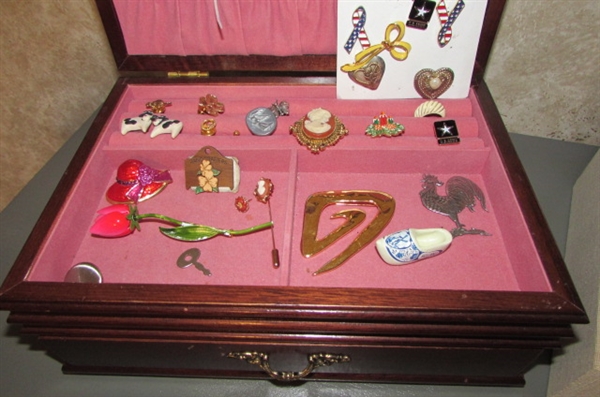 2 JEWELRY BOXES WITH JEWELRY & VINTAGE HAND MIRROR