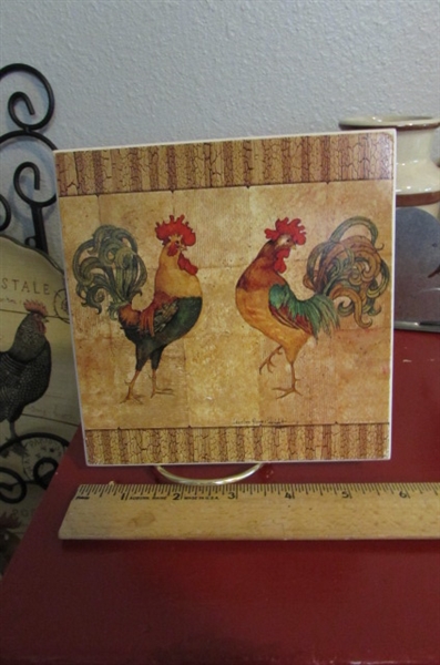 ROOSTER DECOR-PLATES, PLACEMATS, TABLECLOTHS AND MORE