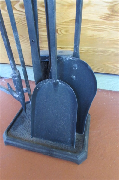 FIREPLACE TOOL SET WITH HOLDER