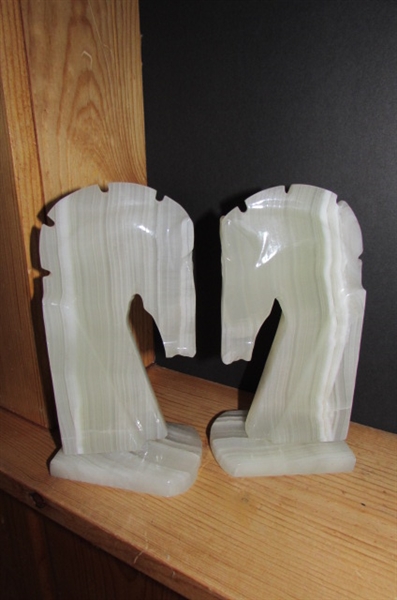 ALABASTER HORSE BOOKENDS COLLECTIONS OF DRINK COASTERS