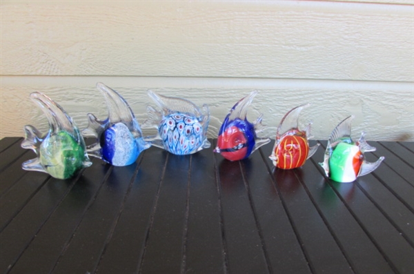 COLLECTION OF HAND BLOWN GLASS FISH