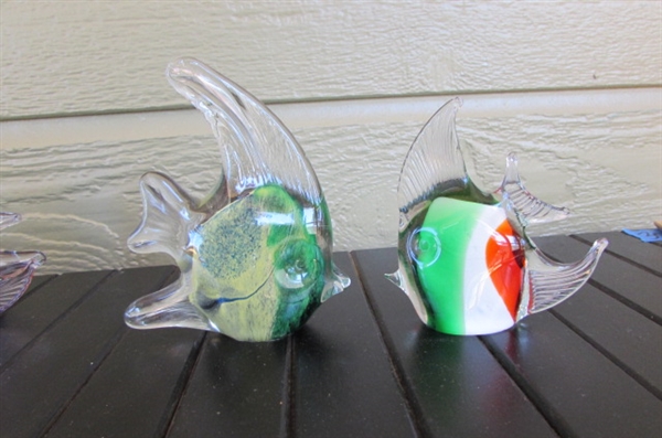COLLECTION OF HAND BLOWN GLASS FISH