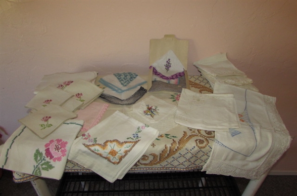 VINTAGE EMBROIDERED TABLECLOTHS, NAPKINS, LINENS AND HANKIES