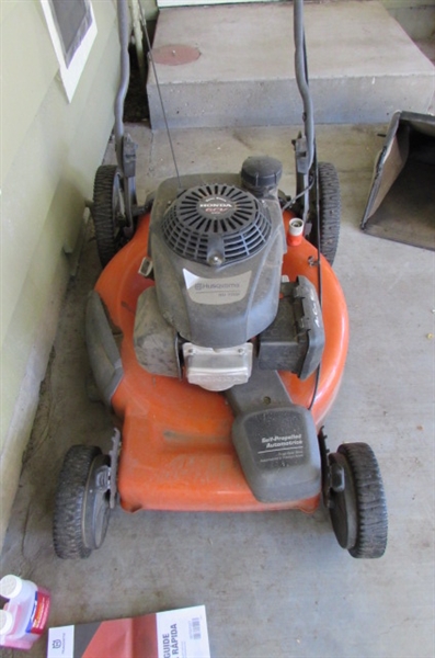 HUSQVARNA SELF PROPELLED GAS POWERED LAWN MOWER WITH REAR BAG