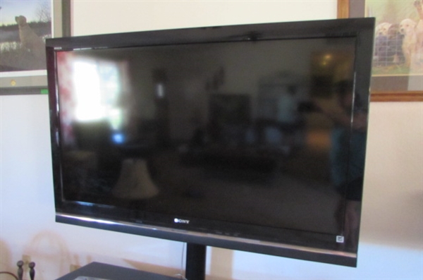 SONY 52 LED DIGITAL TV WITH GLASS STAND
